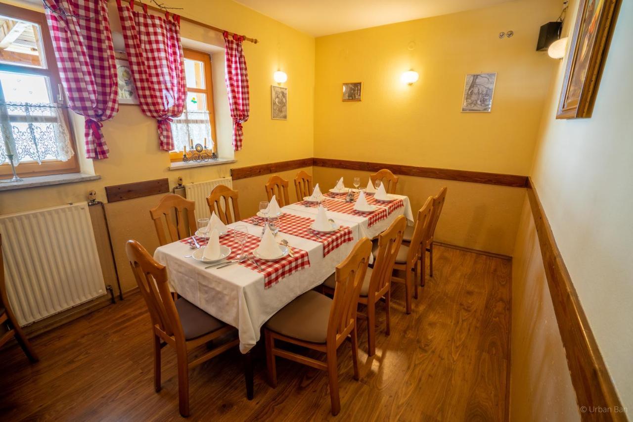 Hotemaze Gostilna Logar酒店 外观 照片